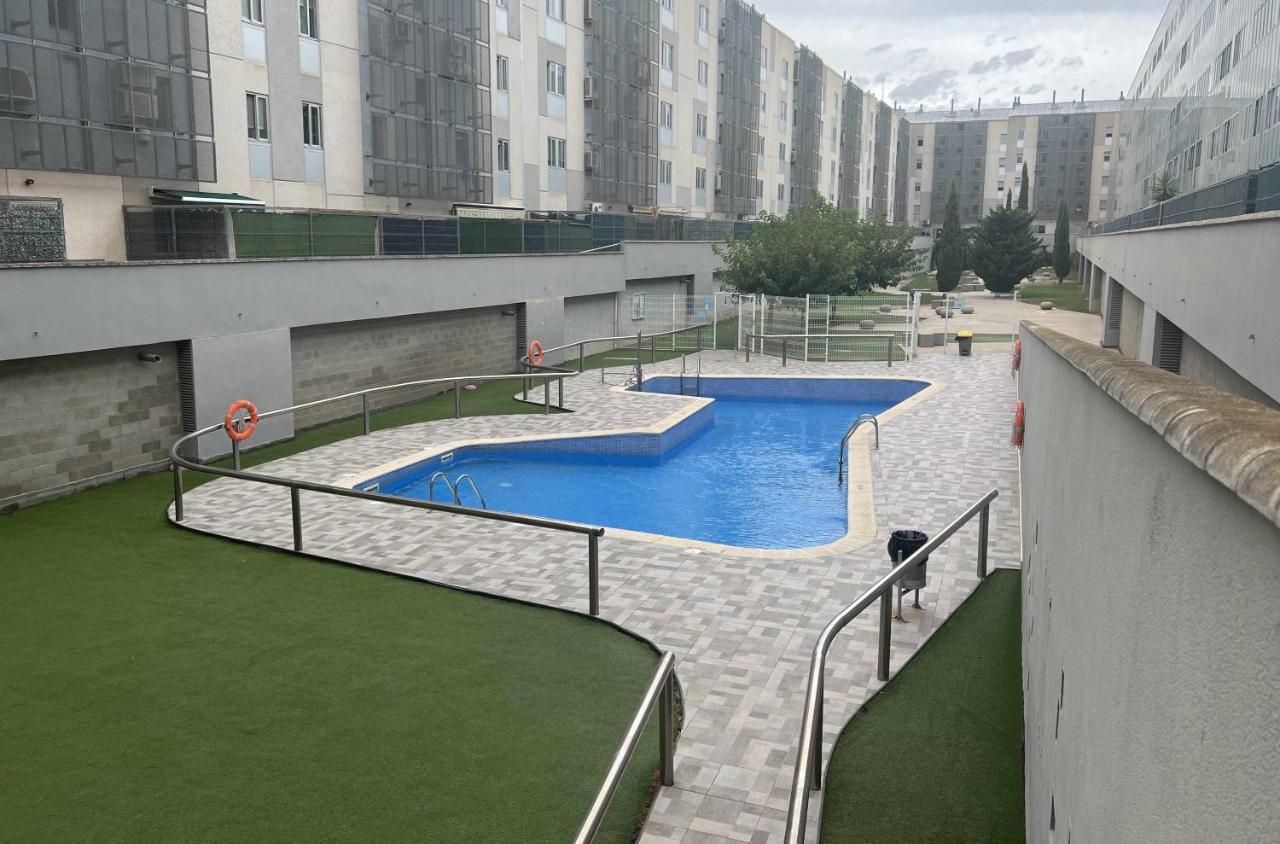 Murohouse Con Piscina Zaragoza