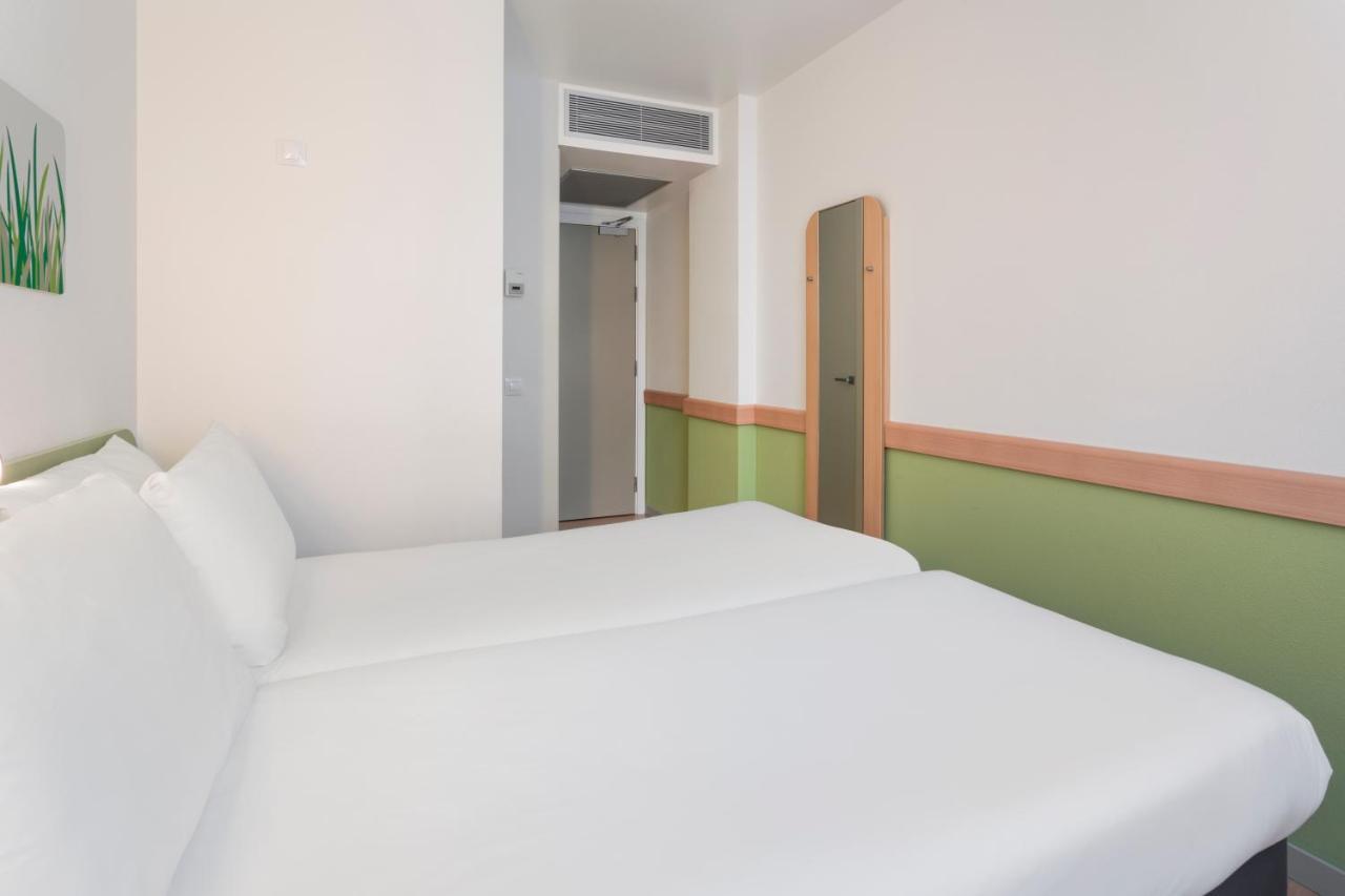 Hotel Plaza Mozart Zaragoza