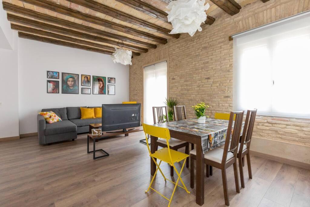 Sb1 - 2 Bedroom In Historic Center Apartamento Zaragoza