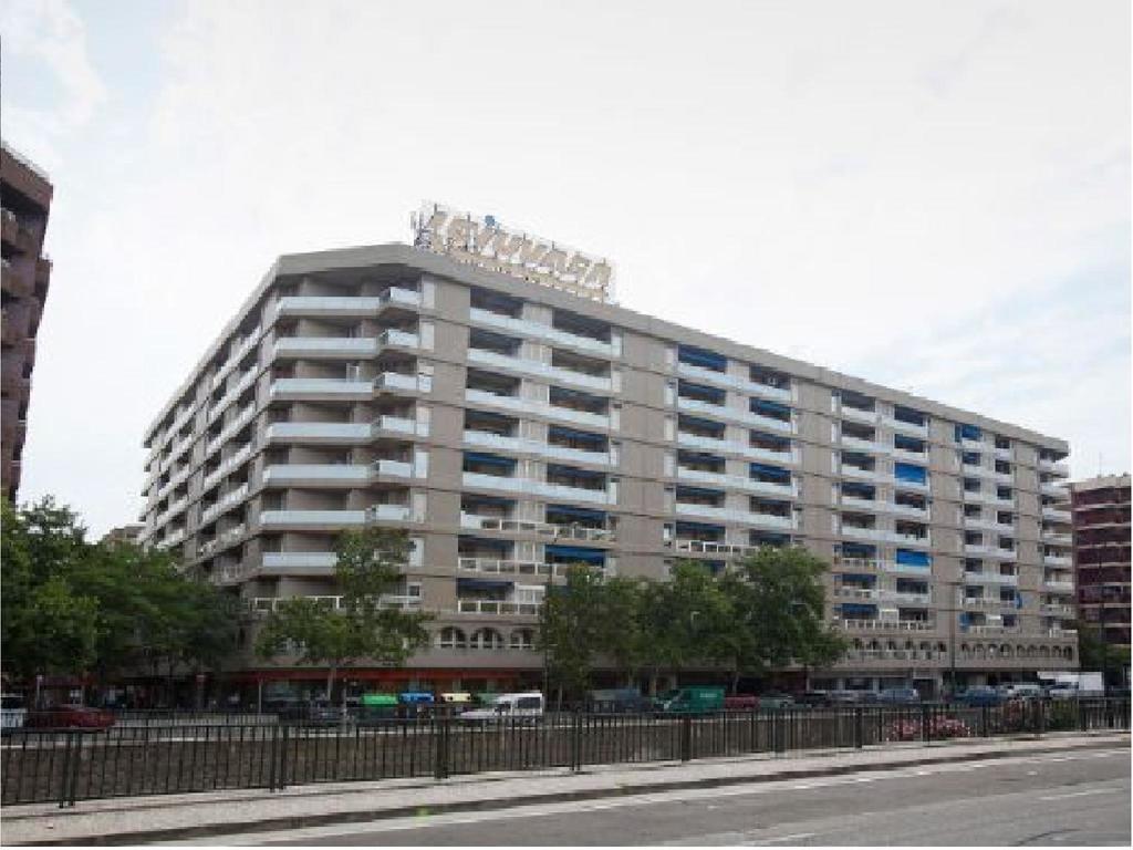 Dos Torres Alierta - Edificio De Con Parking Privado Amplios Para Estar Como En Casa Ideal Para Grupos Y Empresas Apartamento *