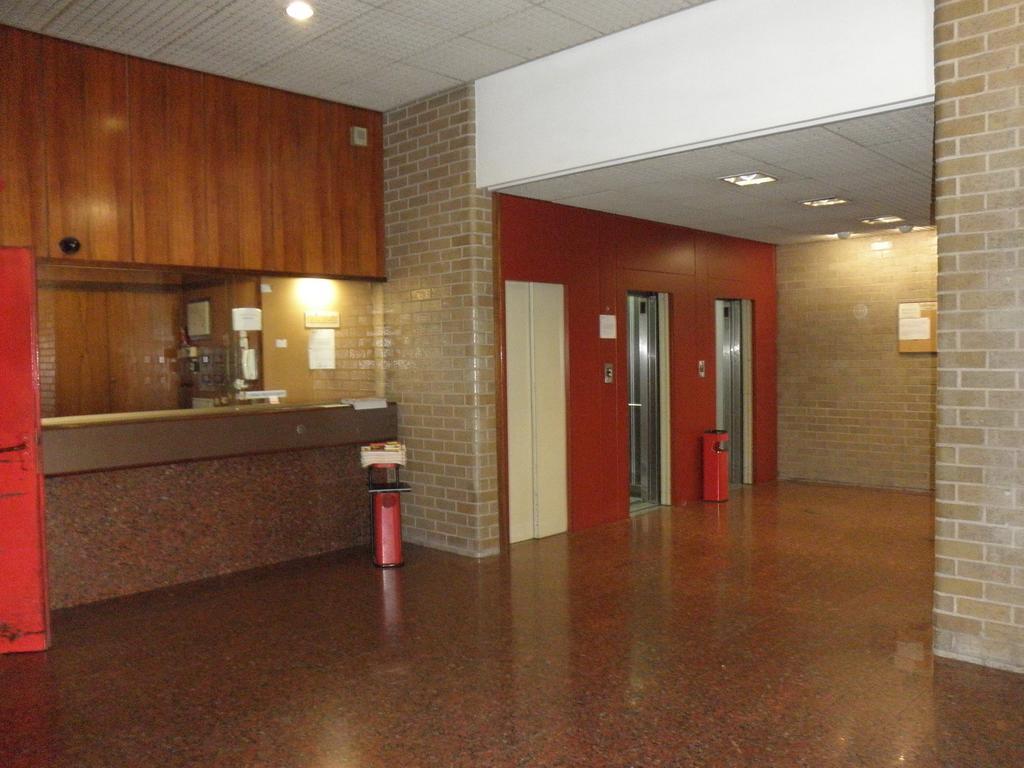 Apartamento Dos Torres Alierta - Edificio De Con Parking Privado Amplios Para Estar Como En Casa Ideal Para Grupos Y Empresas *