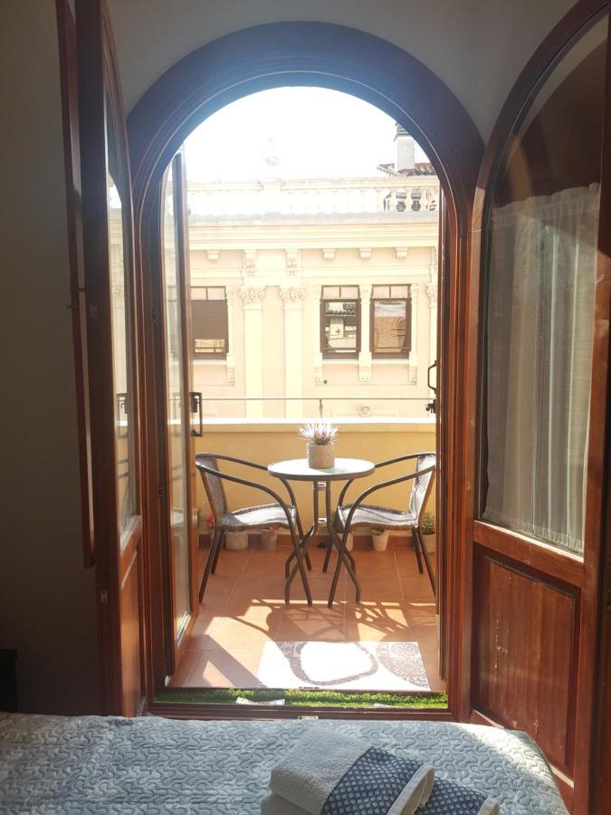 Apartamento El Balcón De Pilar Zaragoza