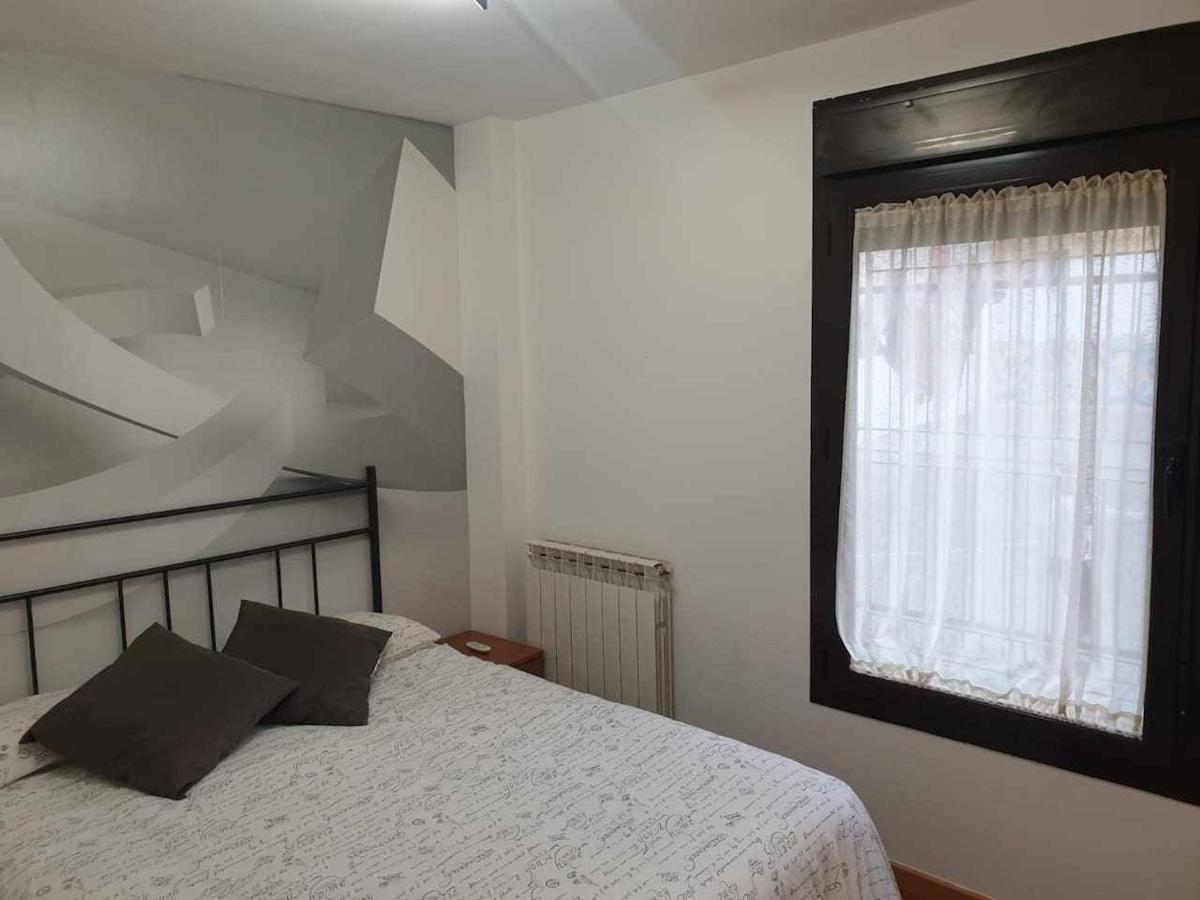 Centro Aparcamiento Gratuito Al Lado Del Pilar * Zaragoza