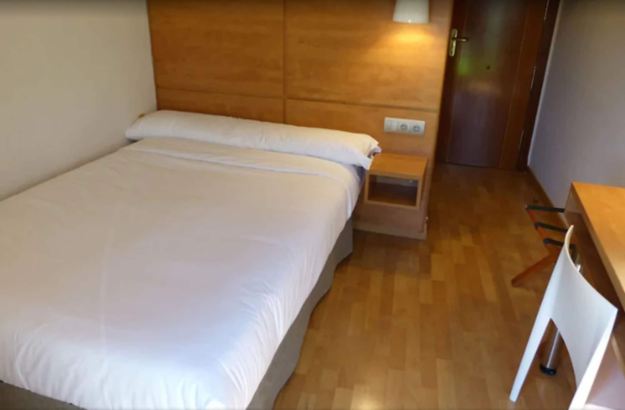 Avenida 3* Zaragoza