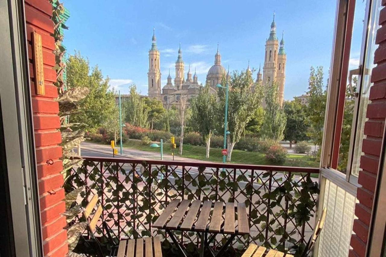Front Views To El Pilar Comotucasa *