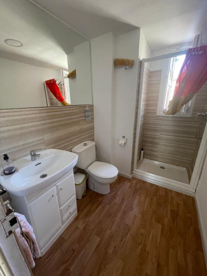 Apartamento Piso Junto Universidad Y Hospital Clínico