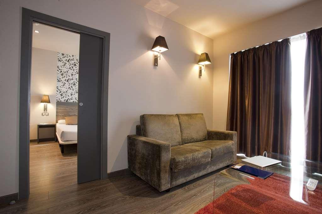 Sercotel Plaza Feria Hotel 4*