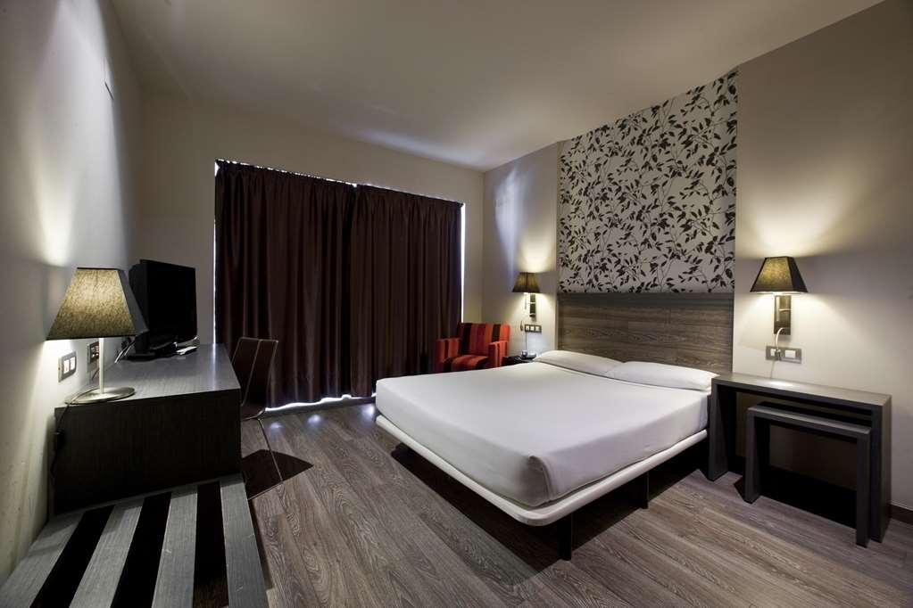 Hotel Sercotel Plaza Feria