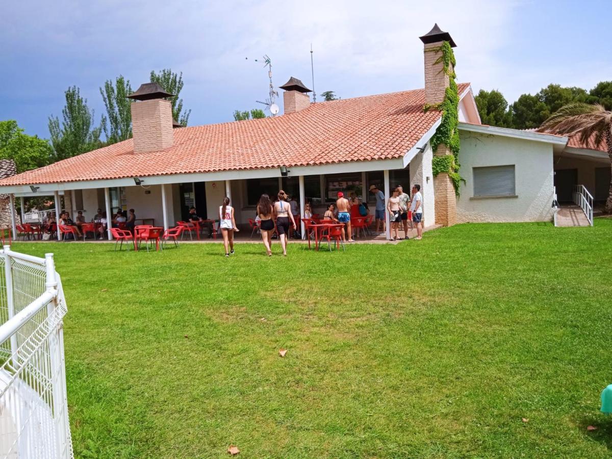 Campsite Bungalows Zaragoza Camping *