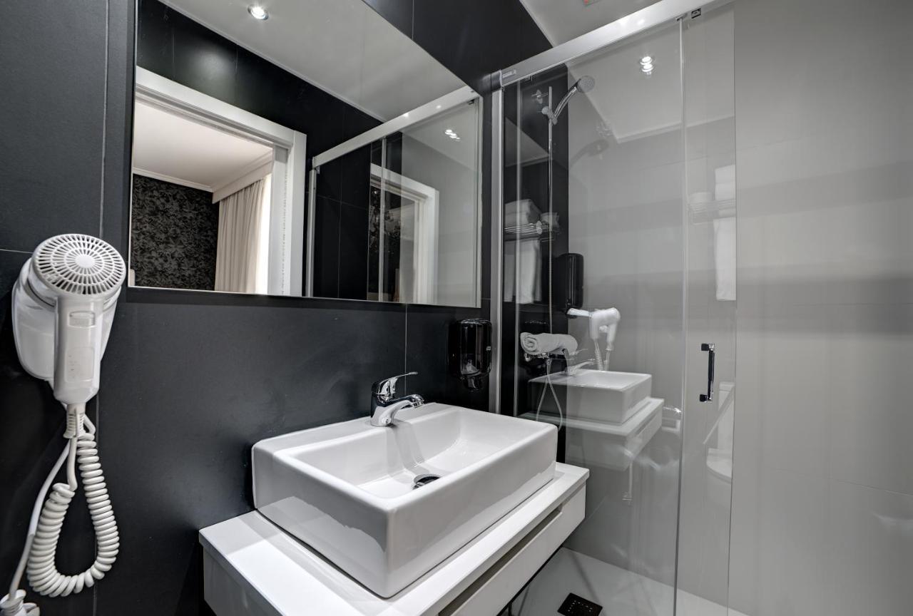 Pilar Plaza Hotel 3*