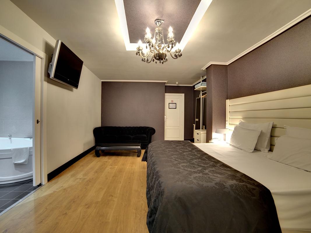 Pilar Plaza Hotel 3*