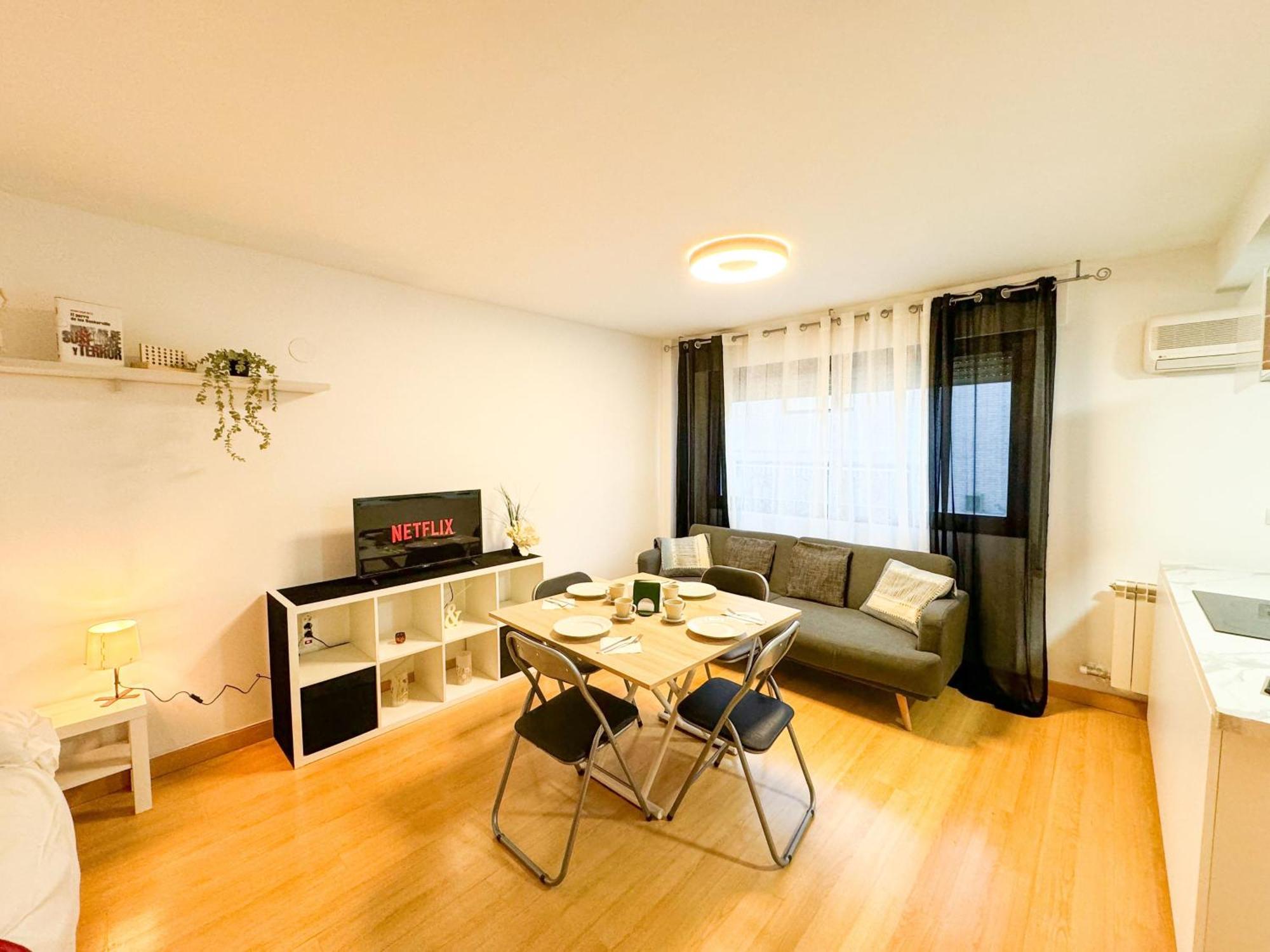 Apartment Escultor Del Pilar Comotucasa *