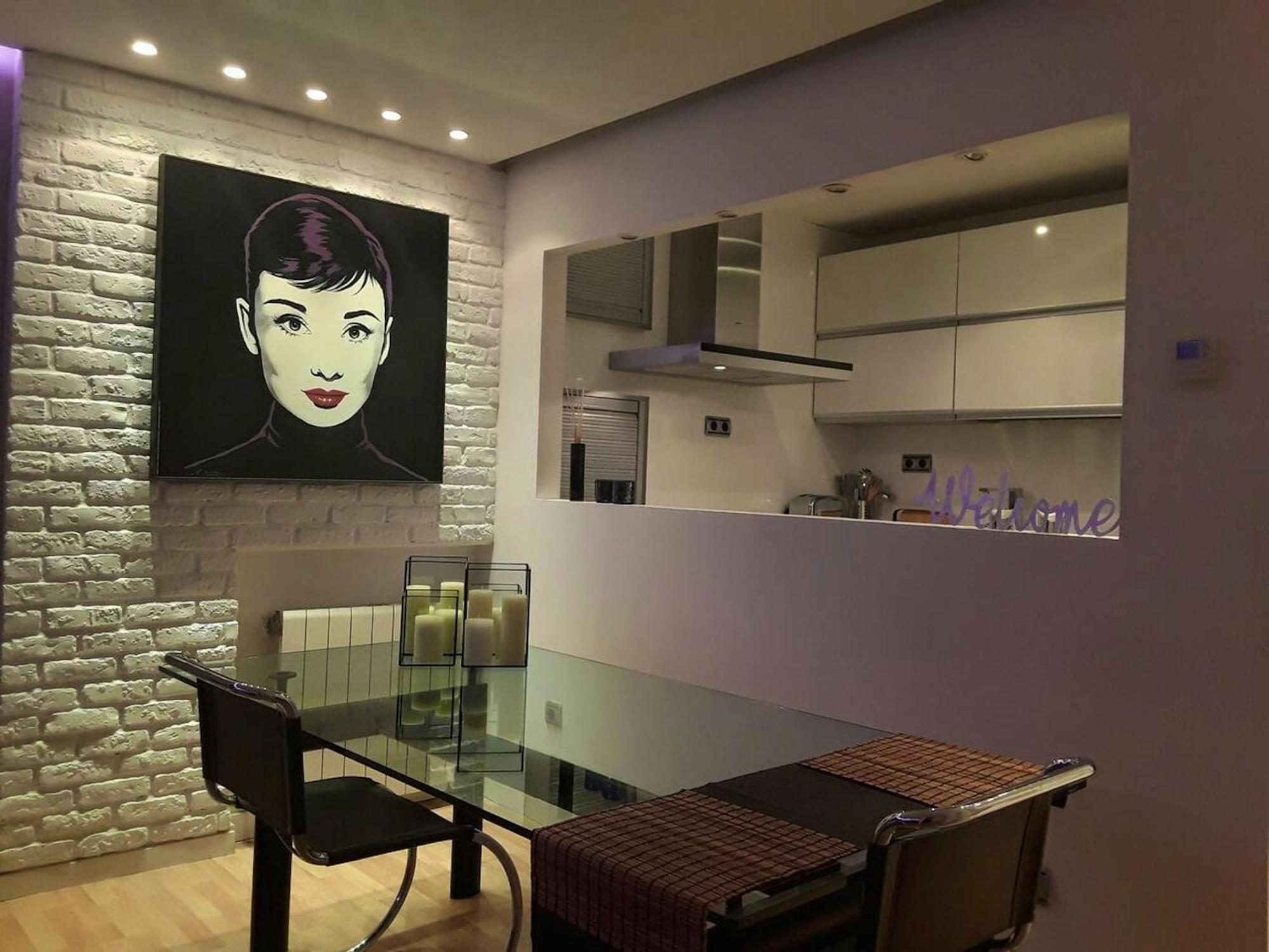 Comfortable In 67 M² Near The Centre Сasa de vacaciones