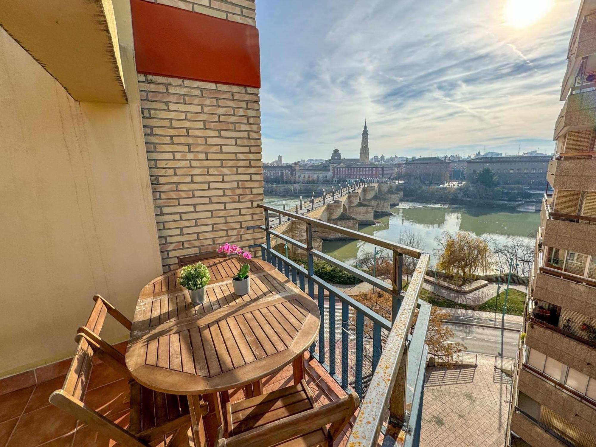 Apartment El Puente Del Pilar Comotucasa Zaragoza