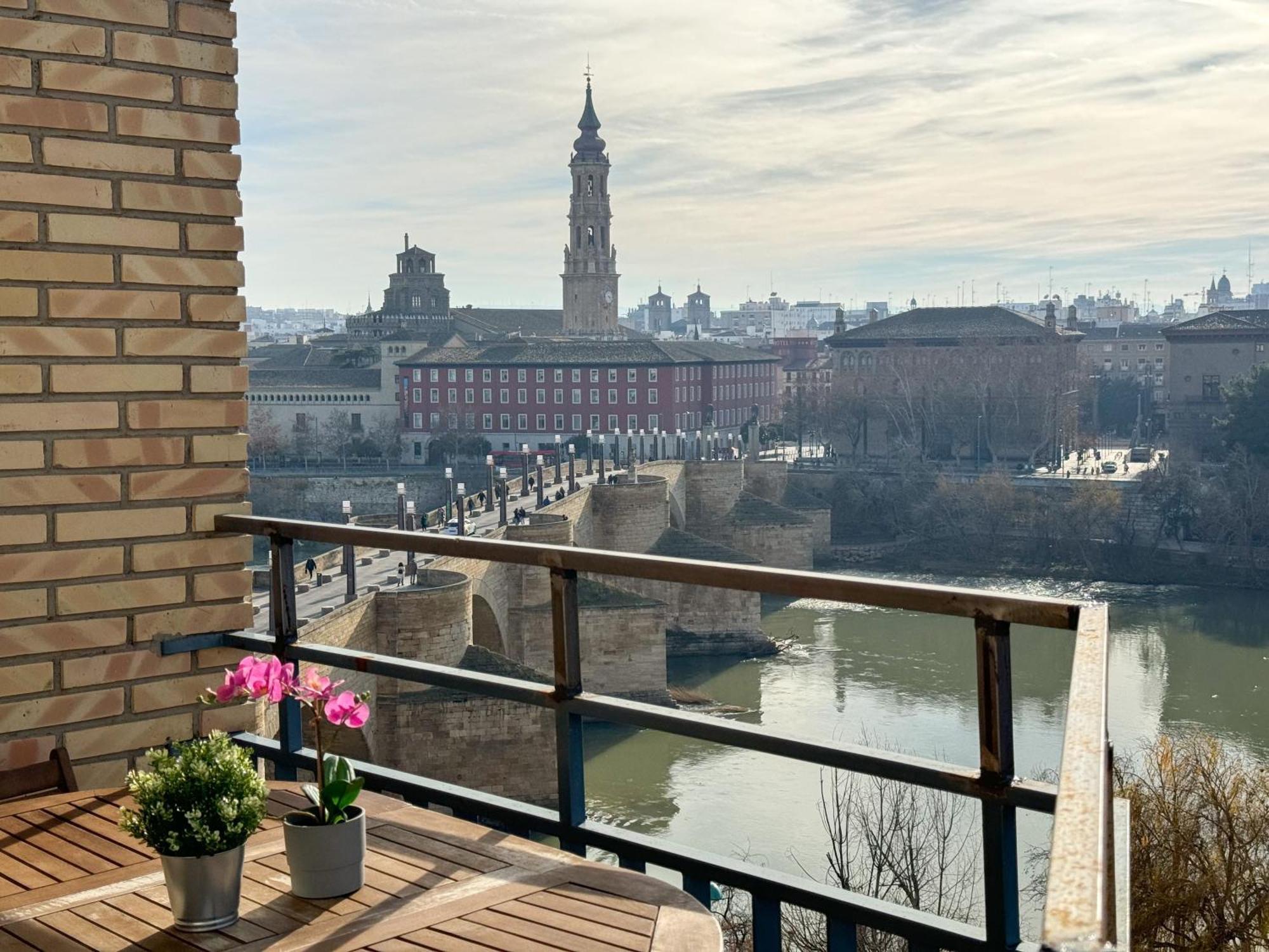 El Puente Del Pilar Comotucasa Zaragoza