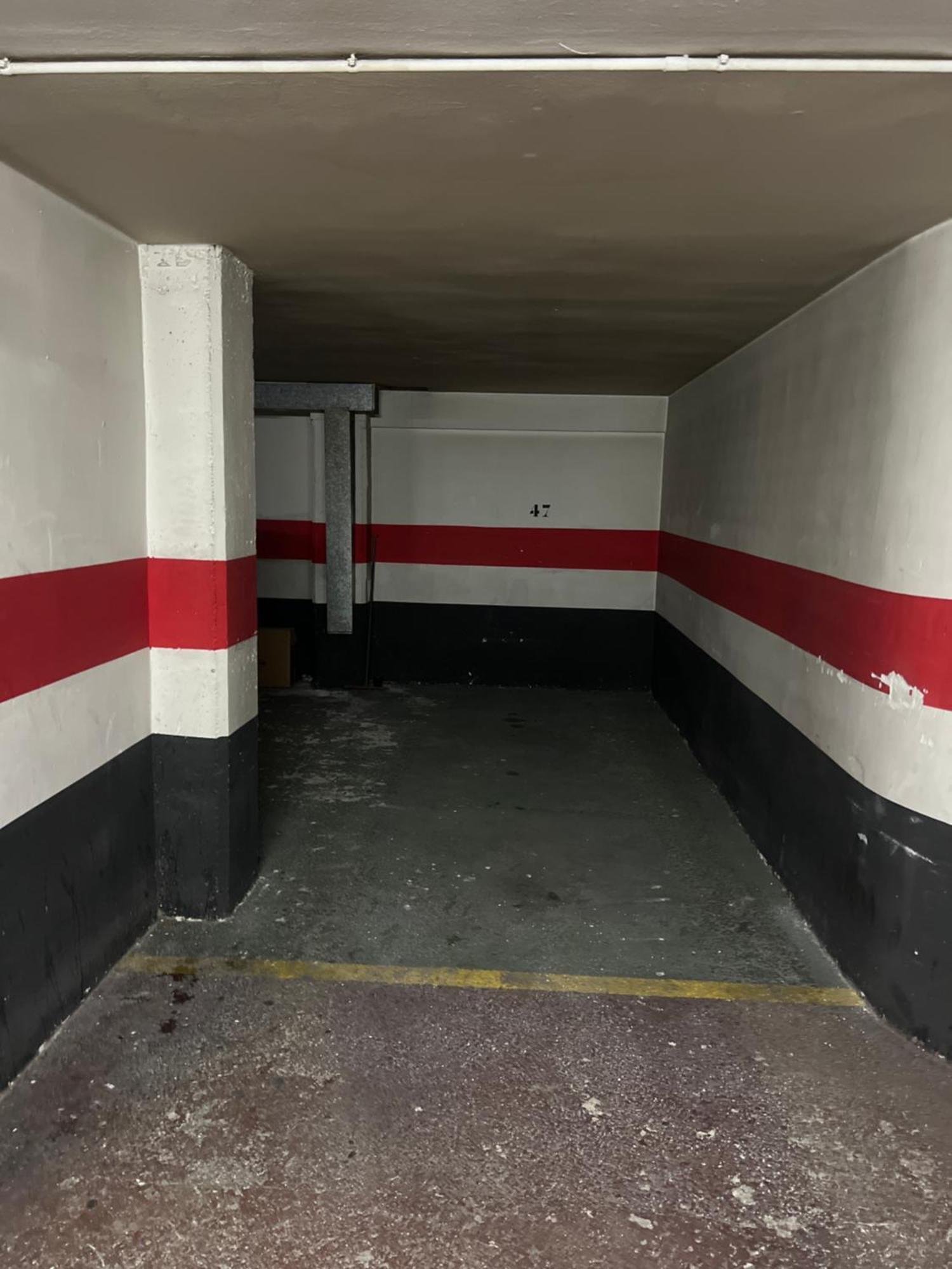 En Con Parking Apartamento
