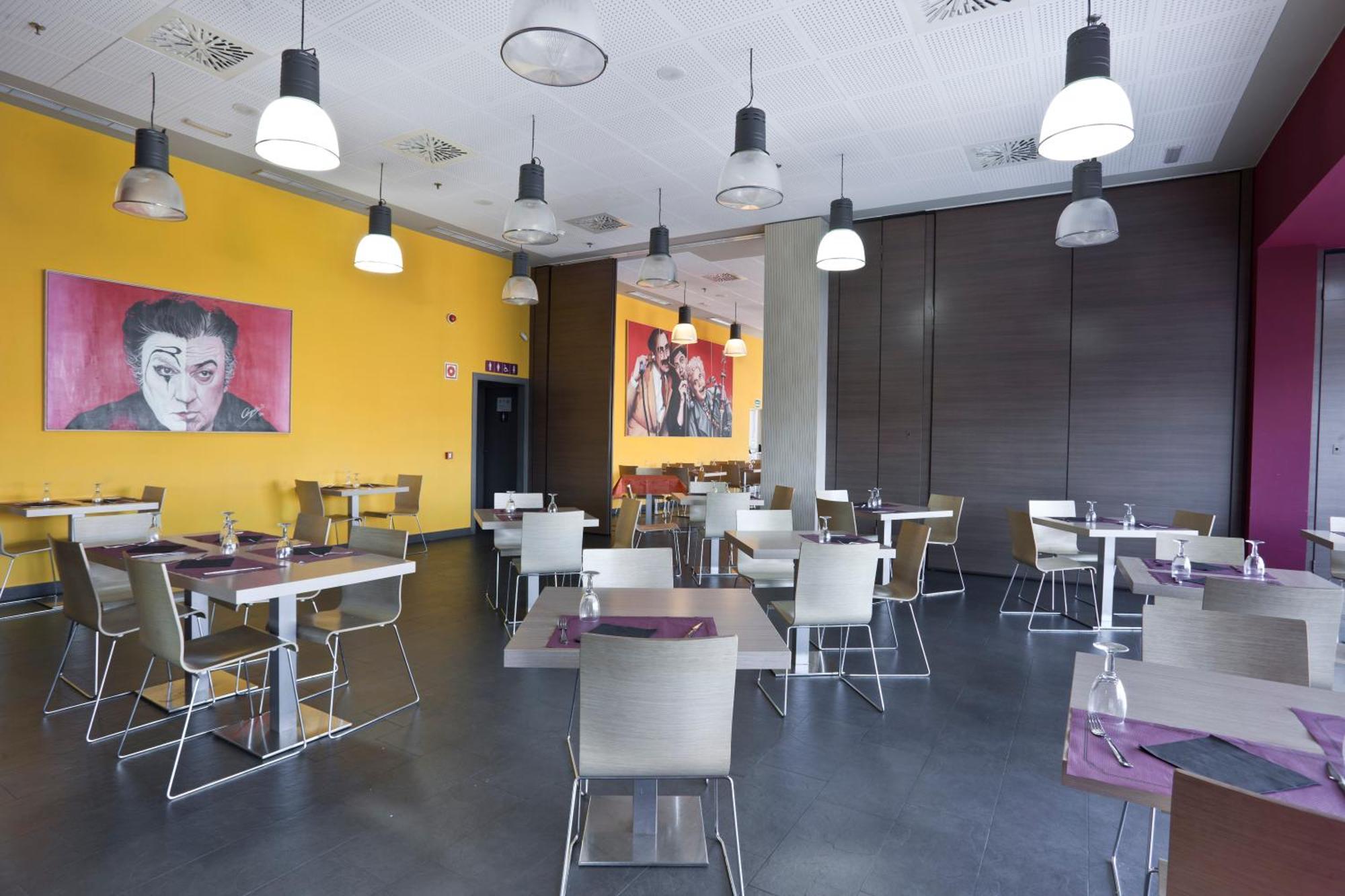 Hotel Sercotel Plaza Feria 4*