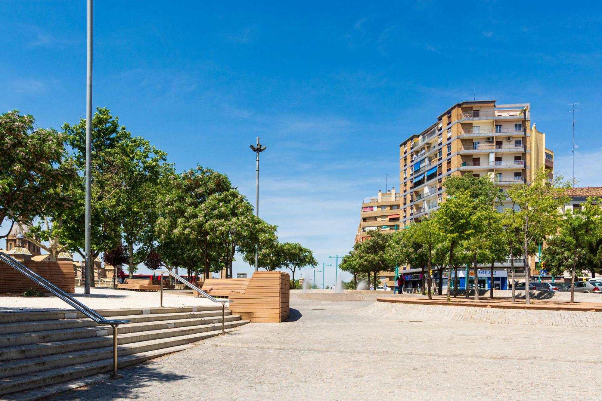 Junto Al Puente De Piedra Apartamento *