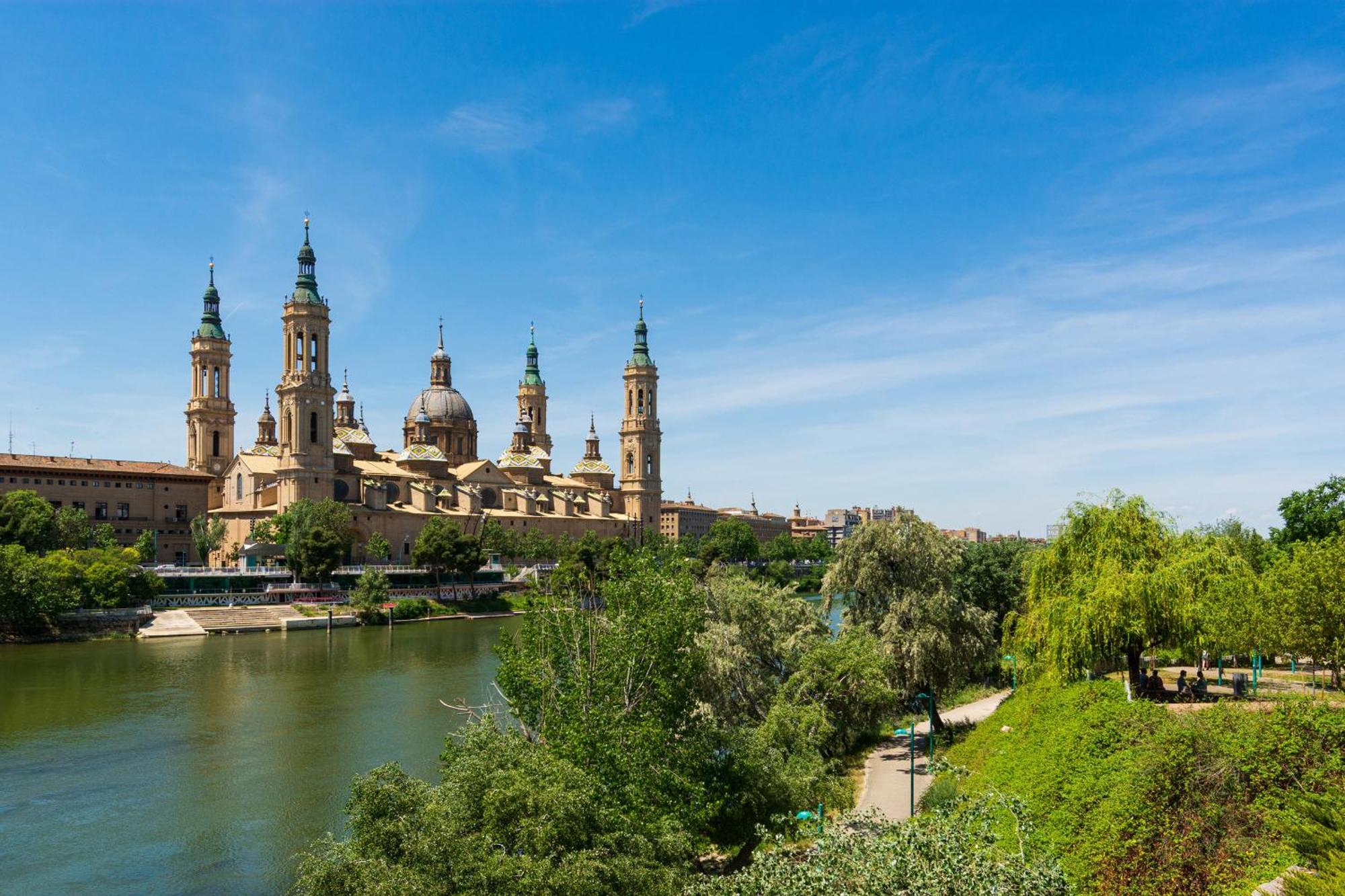 Apartamento Junto Al Puente De Piedra