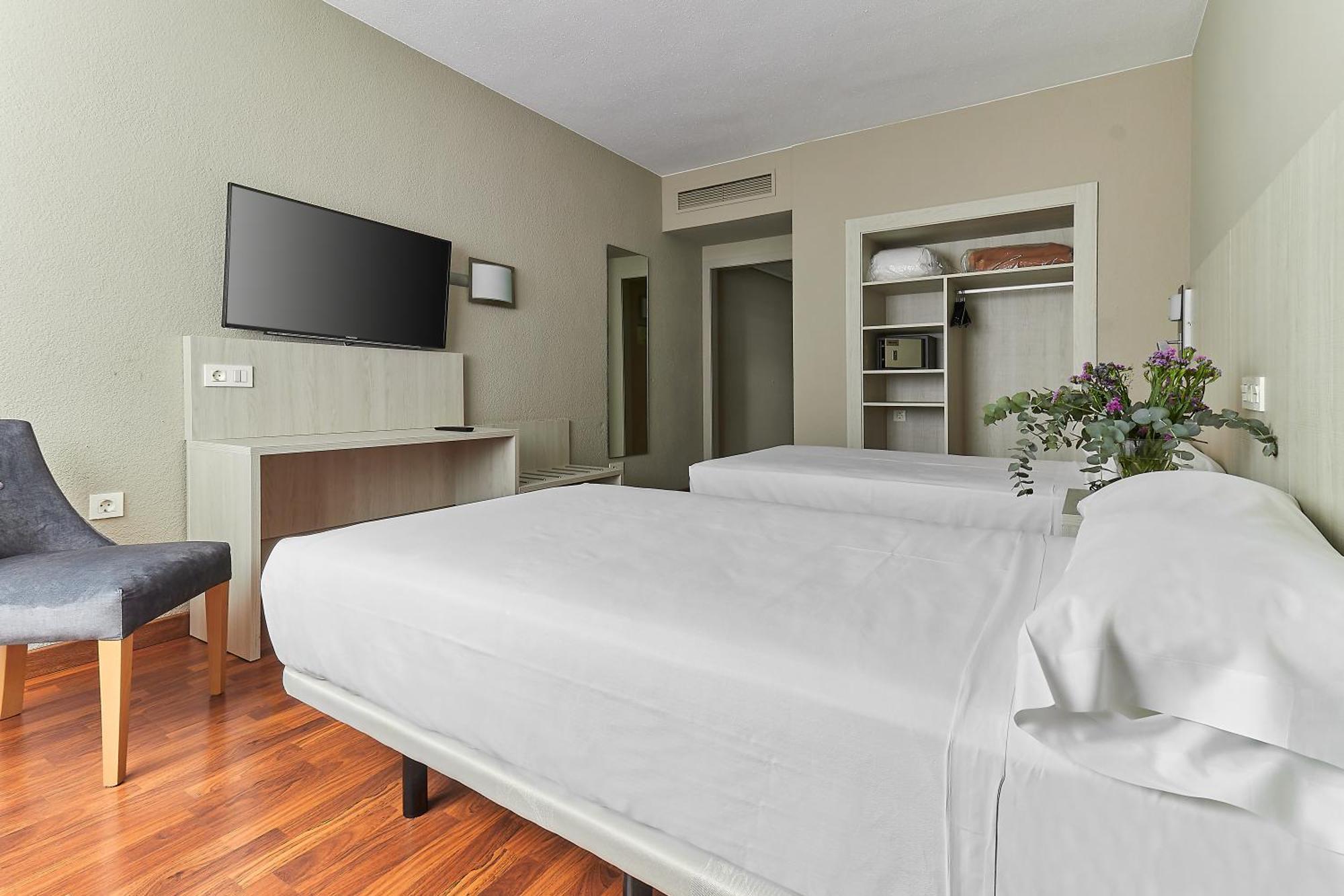 Royal Hotel 3*