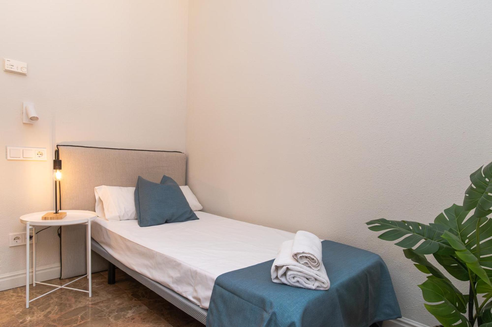 Hotel Vtz Orus Factory - Parking Muy Economico Zaragoza