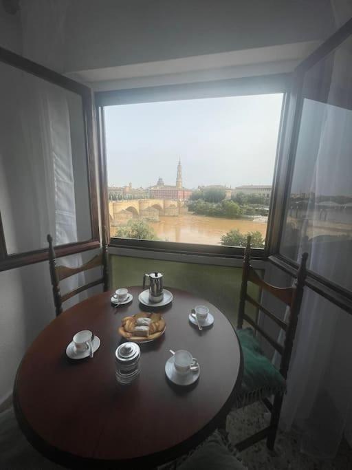 Apartamento Con Vistas Al Pilar Con Aparcamiento Privado Zaragoza