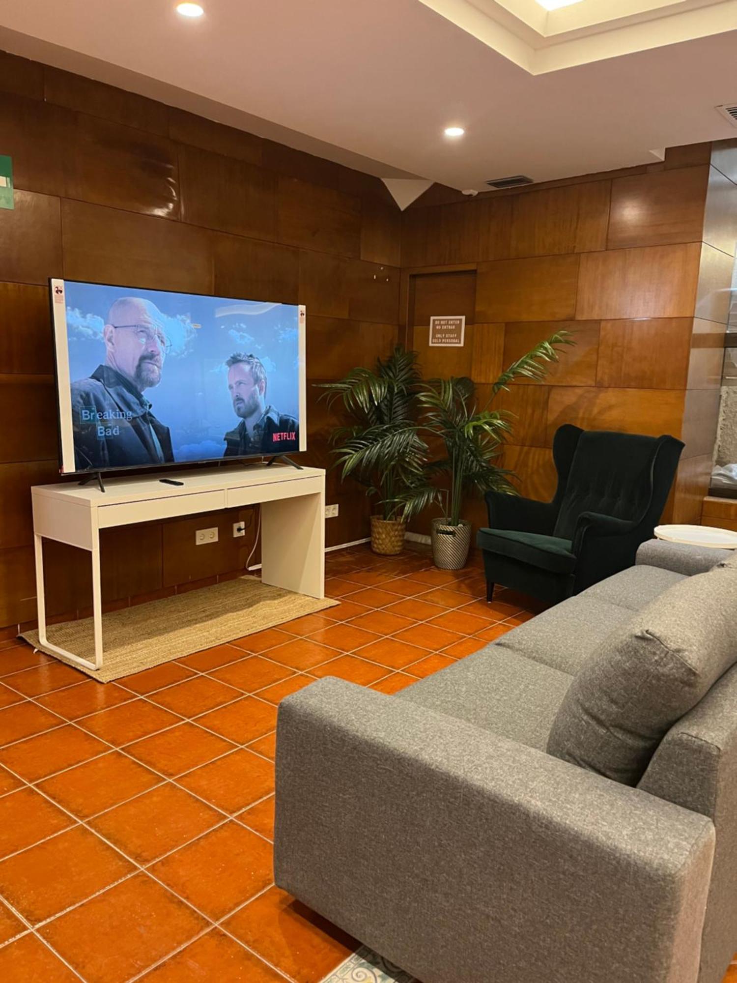Hotel Vtz Orus Factory - Parking Muy Economico Zaragoza
