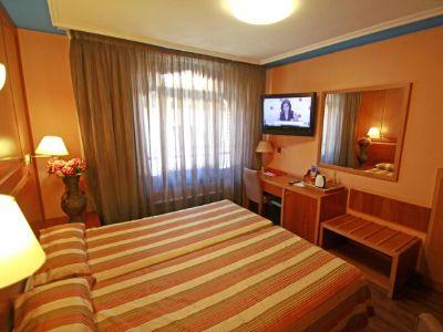 Hotel Paris Centro 2*