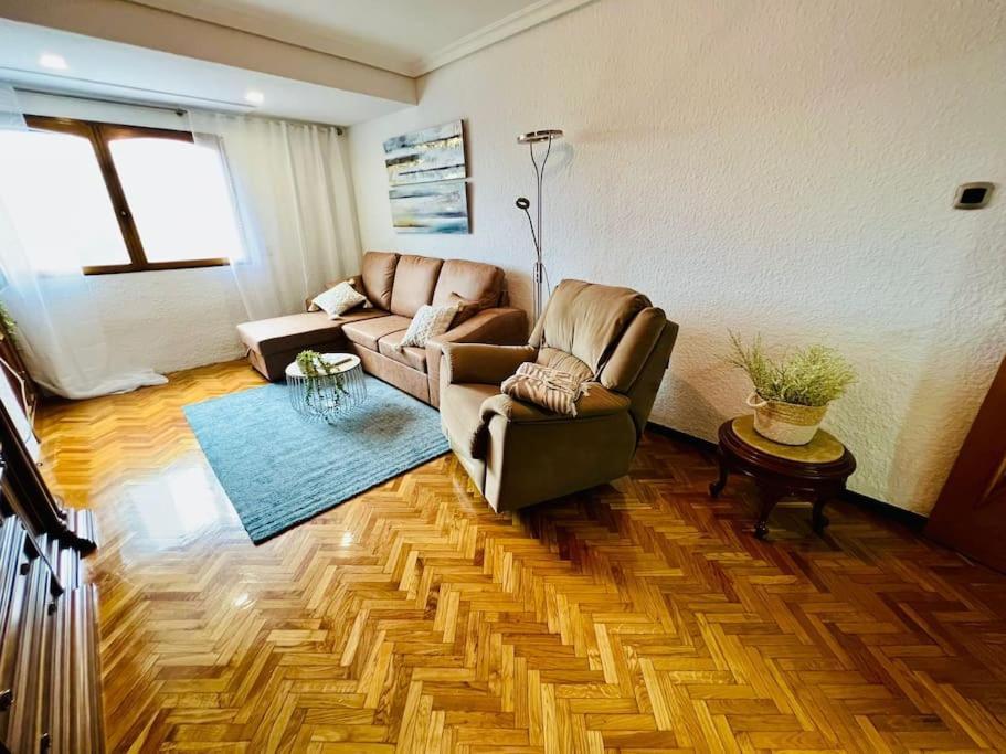 Apartamento A Orillas Del Pilar Con Parking *