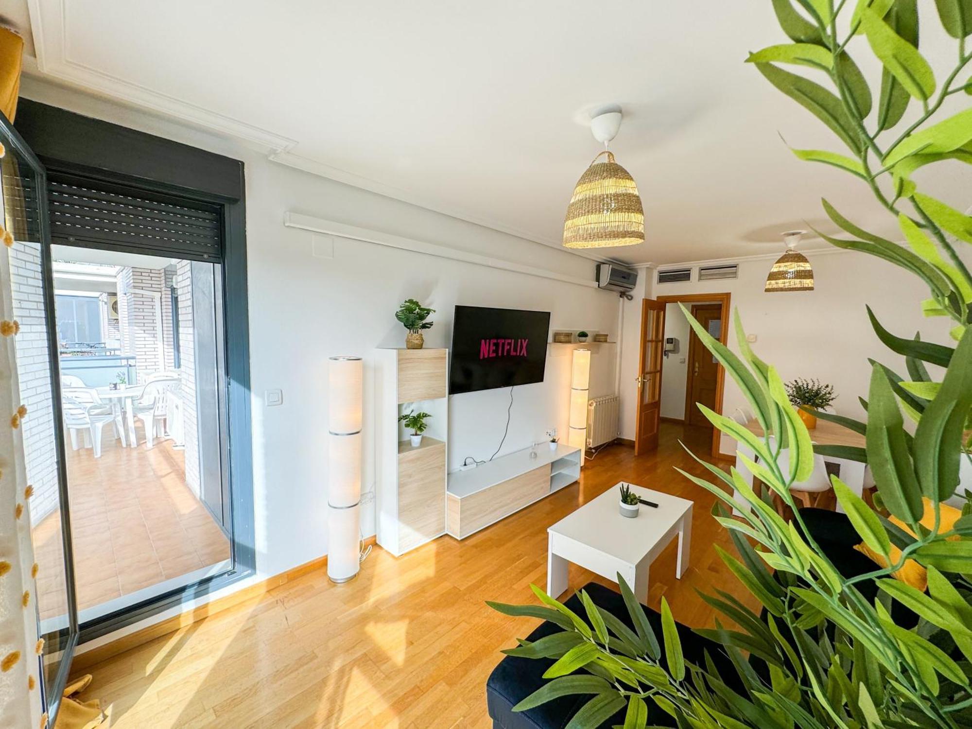Reina Del Pilar Comotucasa Apartment Zaragoza