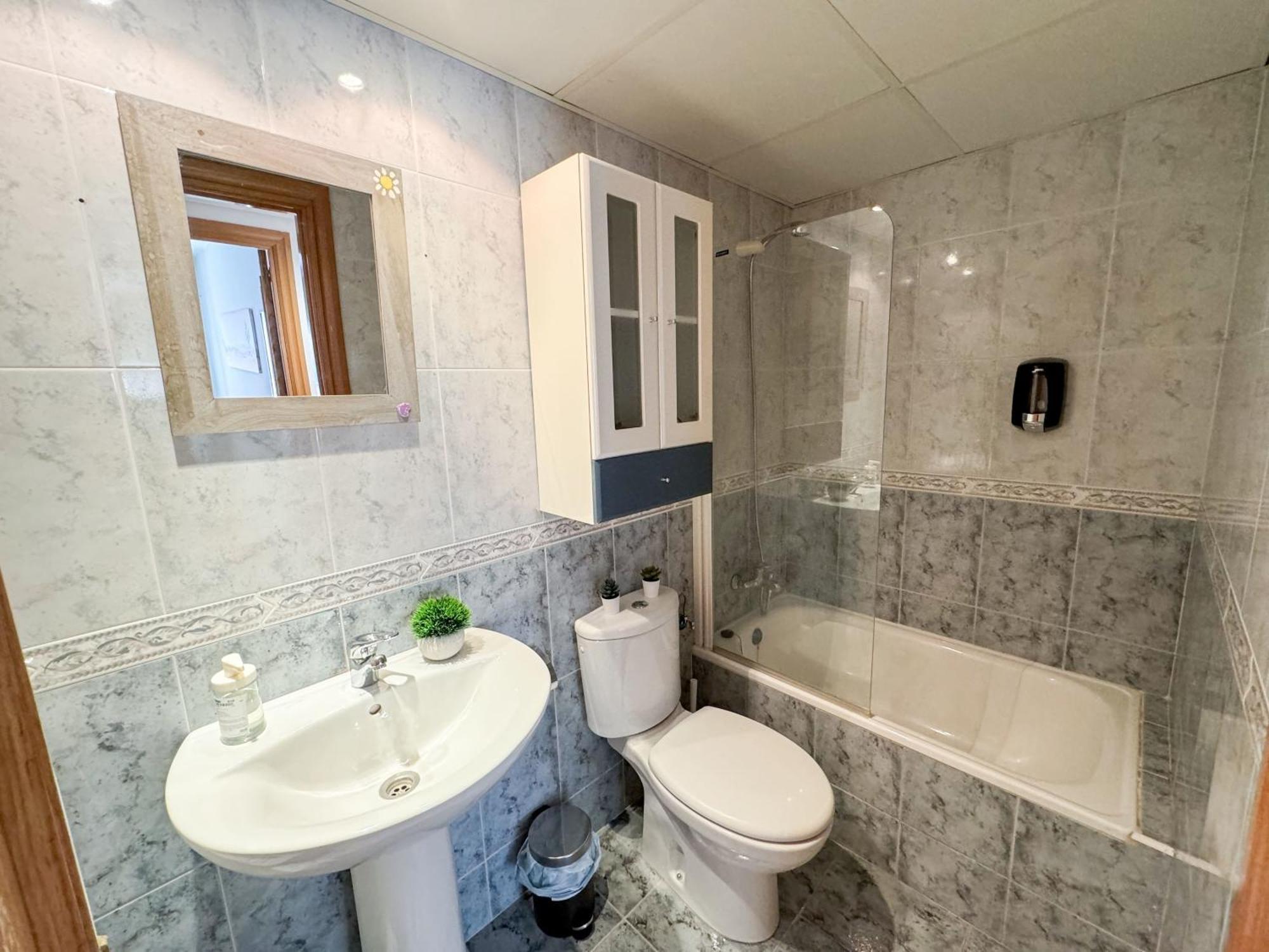 Reina Del Pilar Comotucasa Apartment Zaragoza