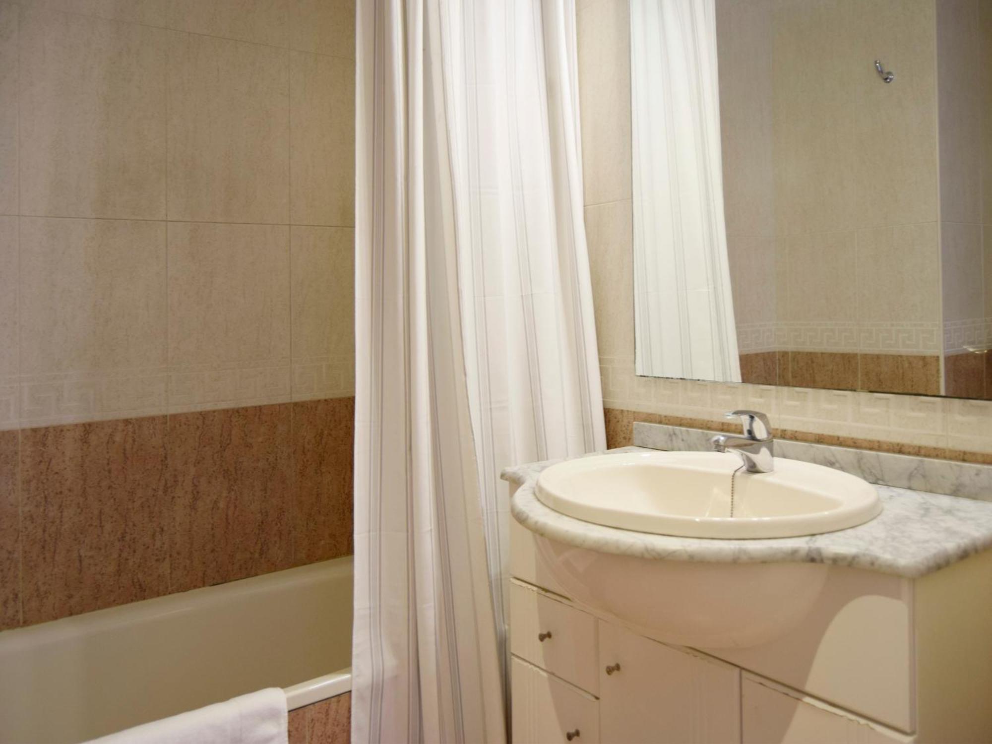 Apartamento El Pilar 3000 *
