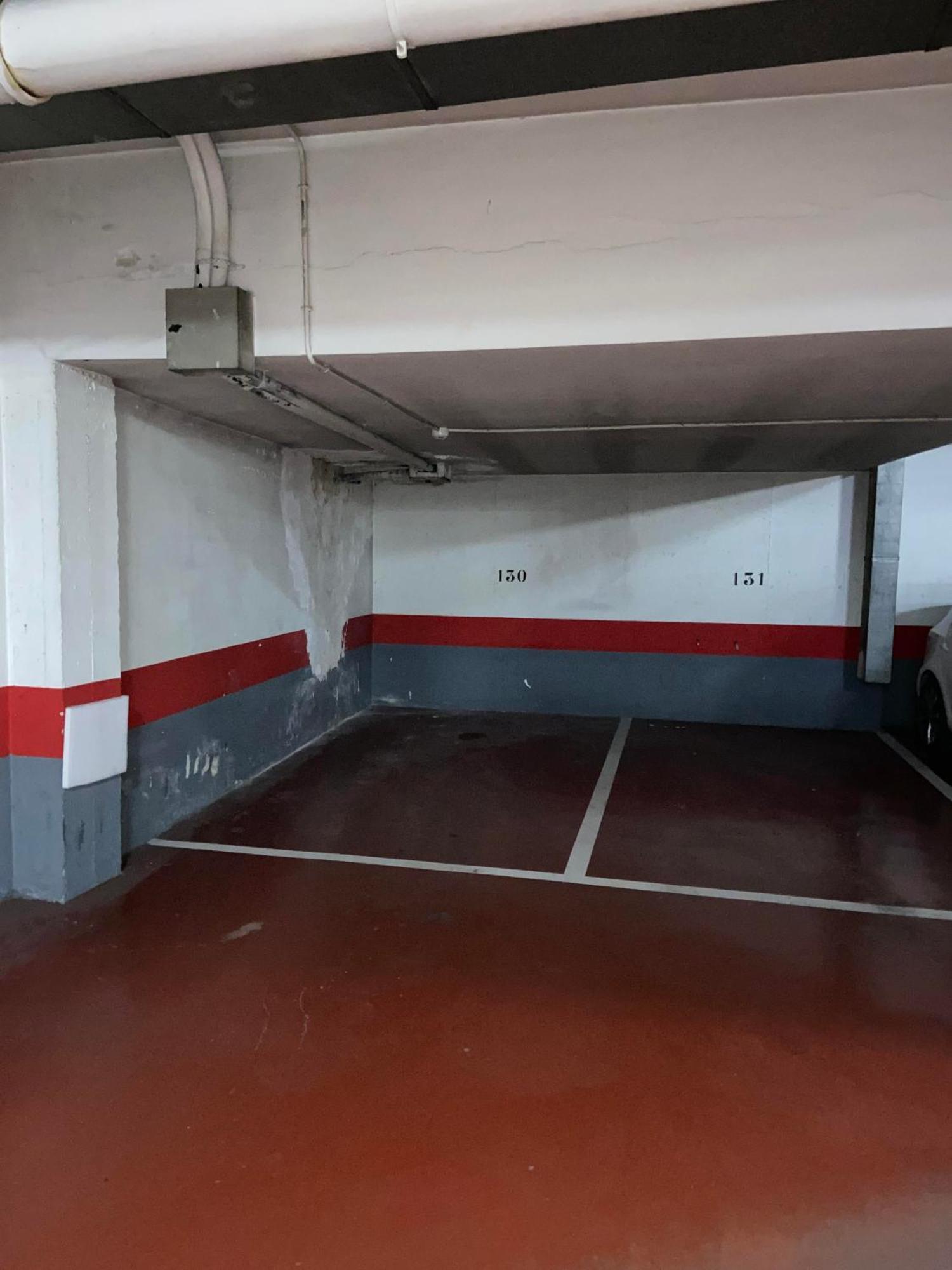 El Torreón Del Pilar. Opción De Parking