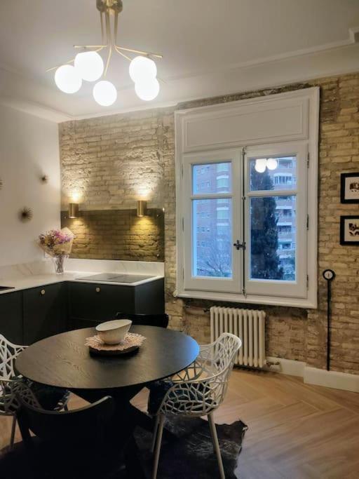 Estiloso Estudio En Gran Via, Vistas Al Huerva Apartamento Zaragoza