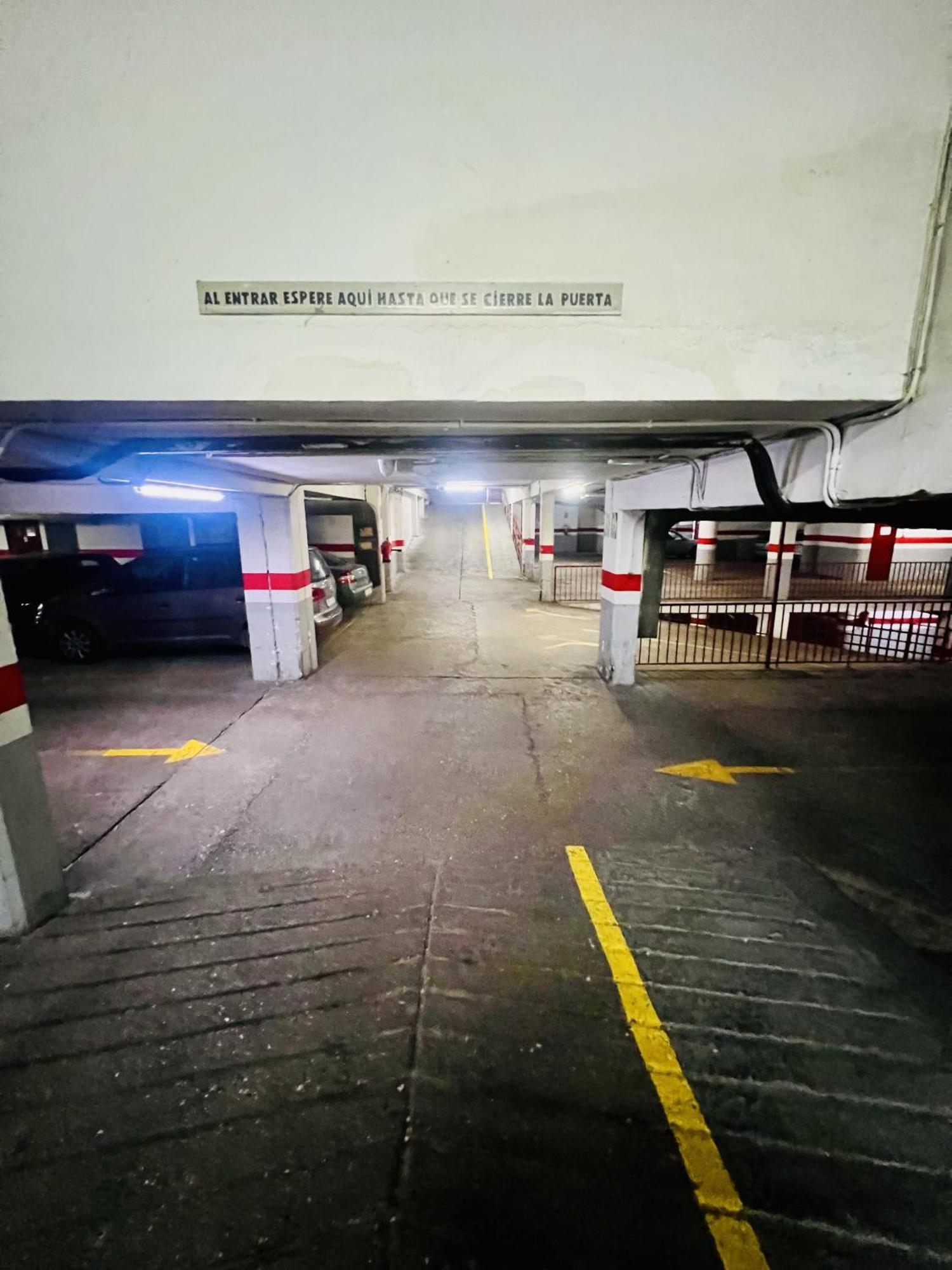 Apartamento A Orillas Del Pilar Con Parking Zaragoza