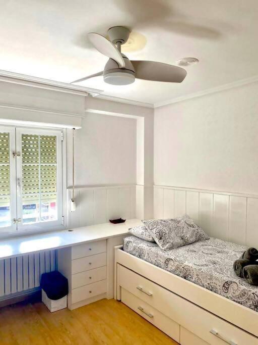 Nuevo Con Piscina A 2 Minutos Estacion Tren Ave Apartamento *