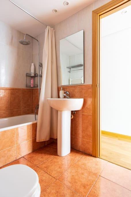 Pasaje De Giles Con Garaje Apartment Zaragoza