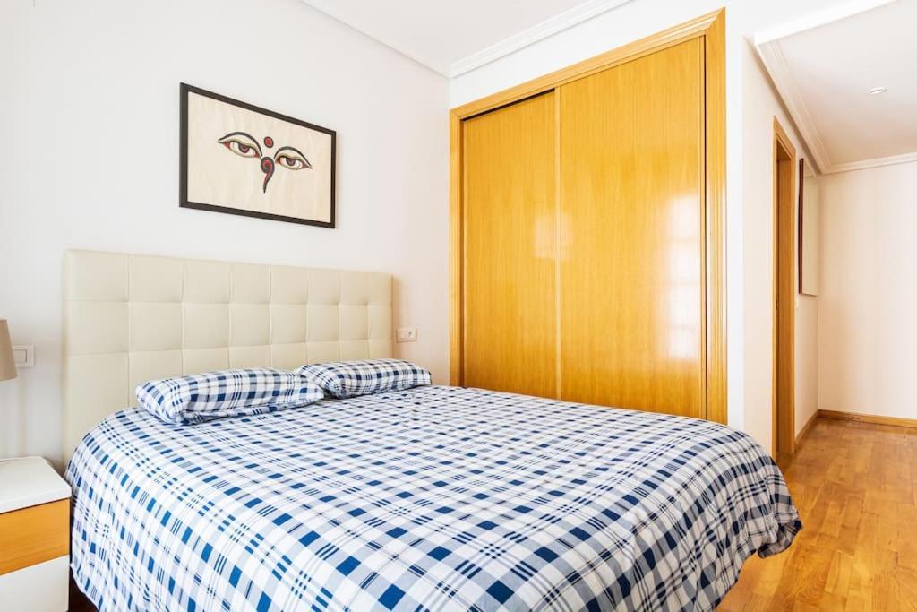 Pasaje De Giles Con Garaje Apartamento *