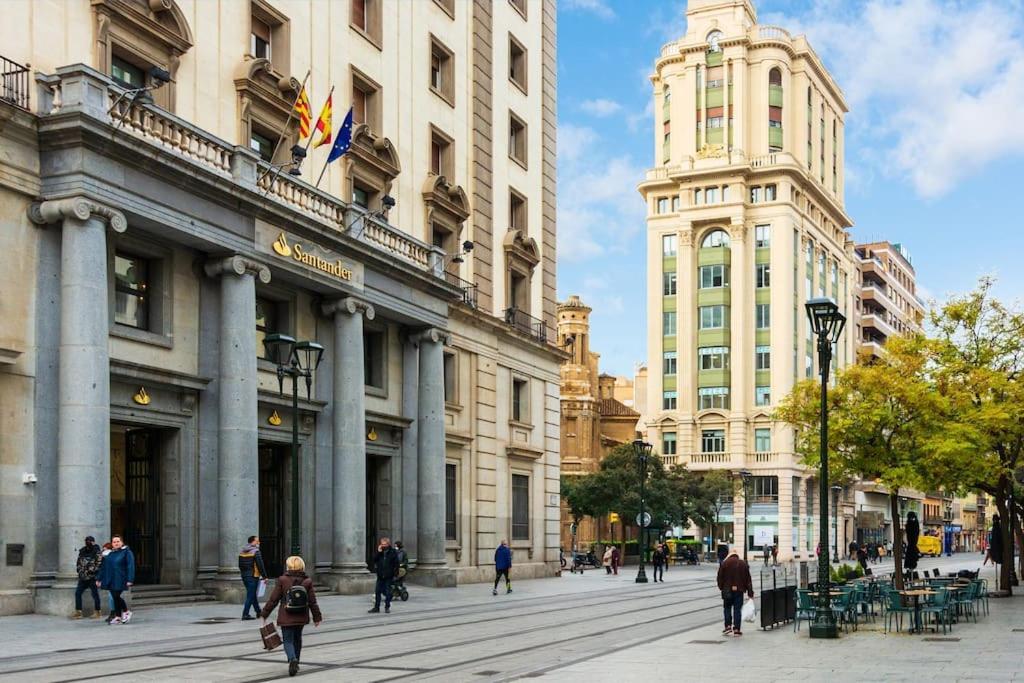 Pasaje De Giles Con Garaje * Zaragoza