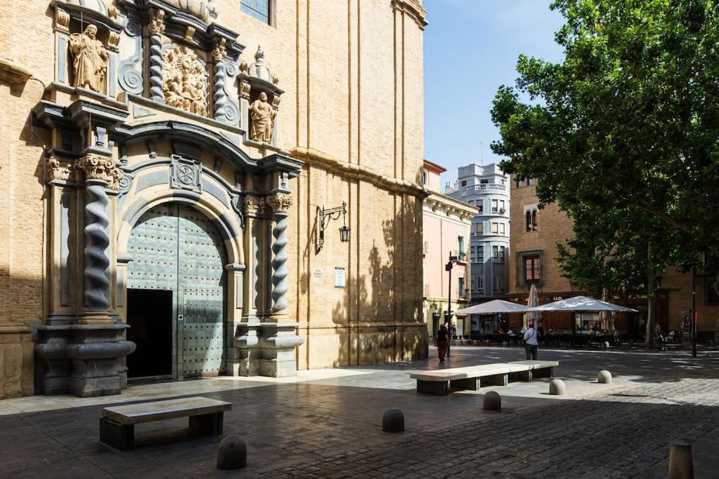Pasaje De Giles Con Garaje Zaragoza