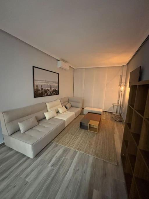 Moderno Piso En Torres Apartamento Zaragoza