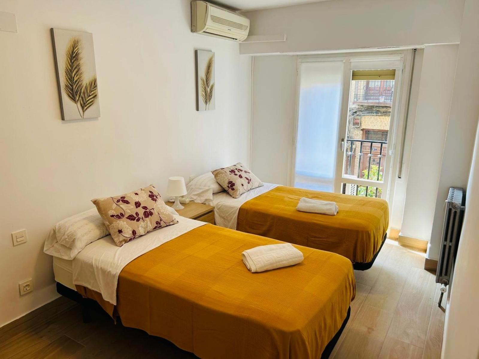 San Blas 64 * Zaragoza