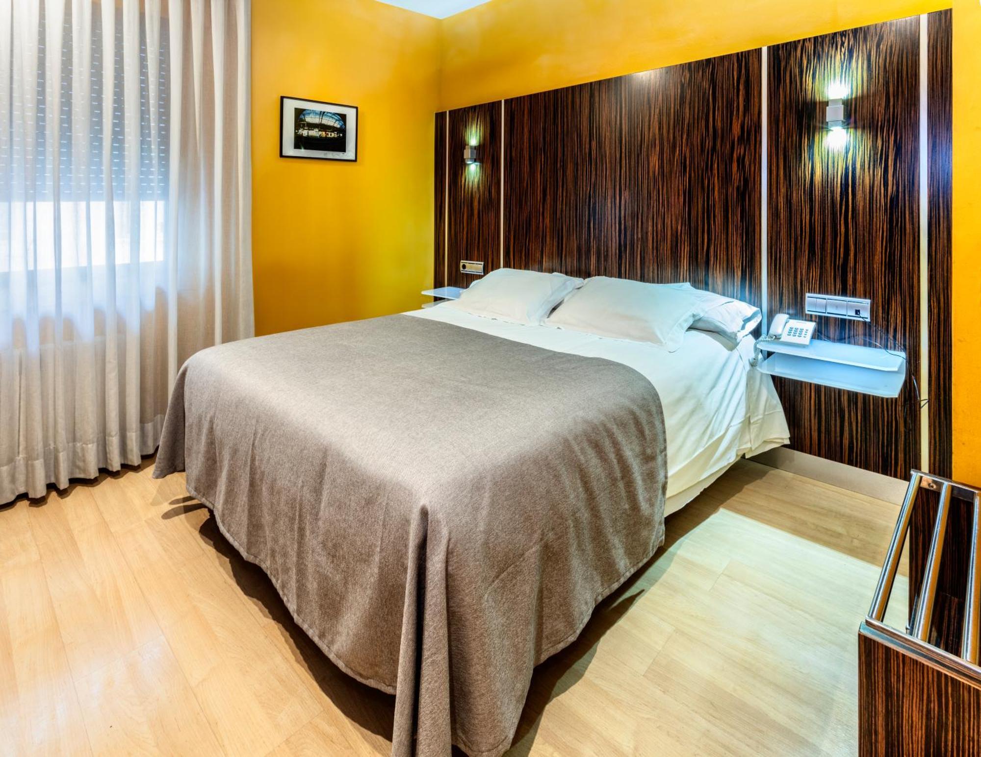 Hotel Gran Via 3*