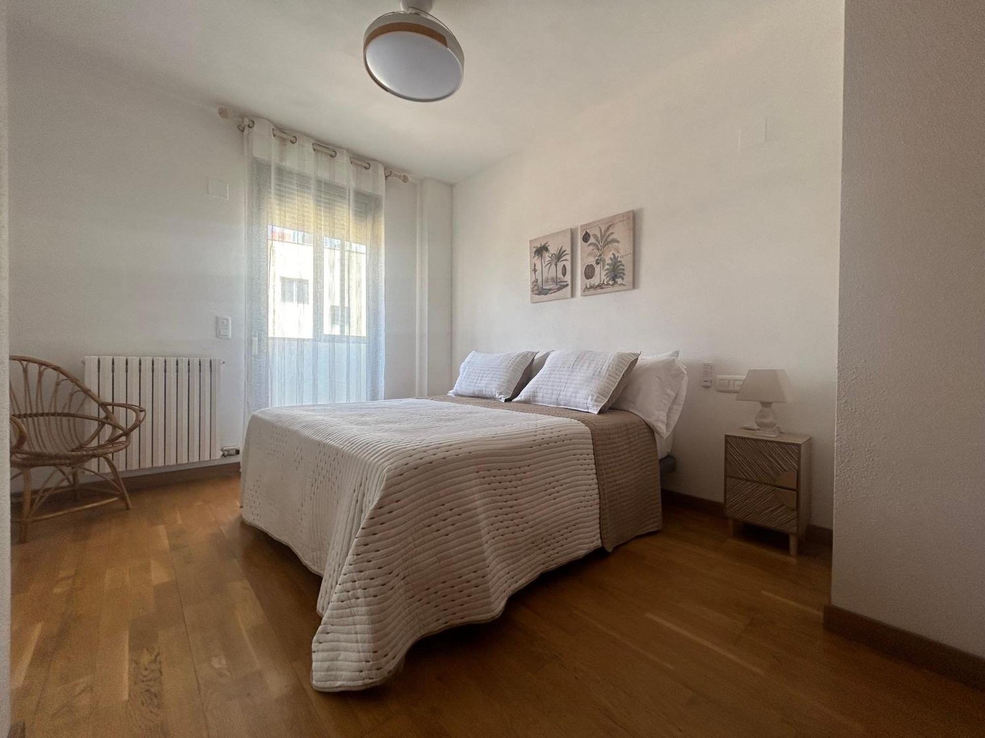Atico Con Vistas Al Mercado Opcion De Parking Apartamento