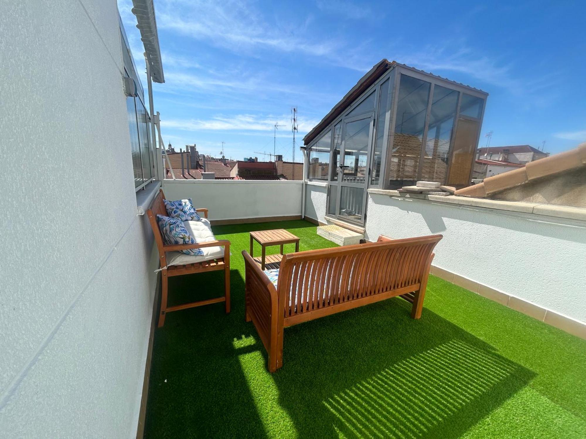 Apartamento Atico Con Vistas Al Mercado Opcion De Parking Zaragoza