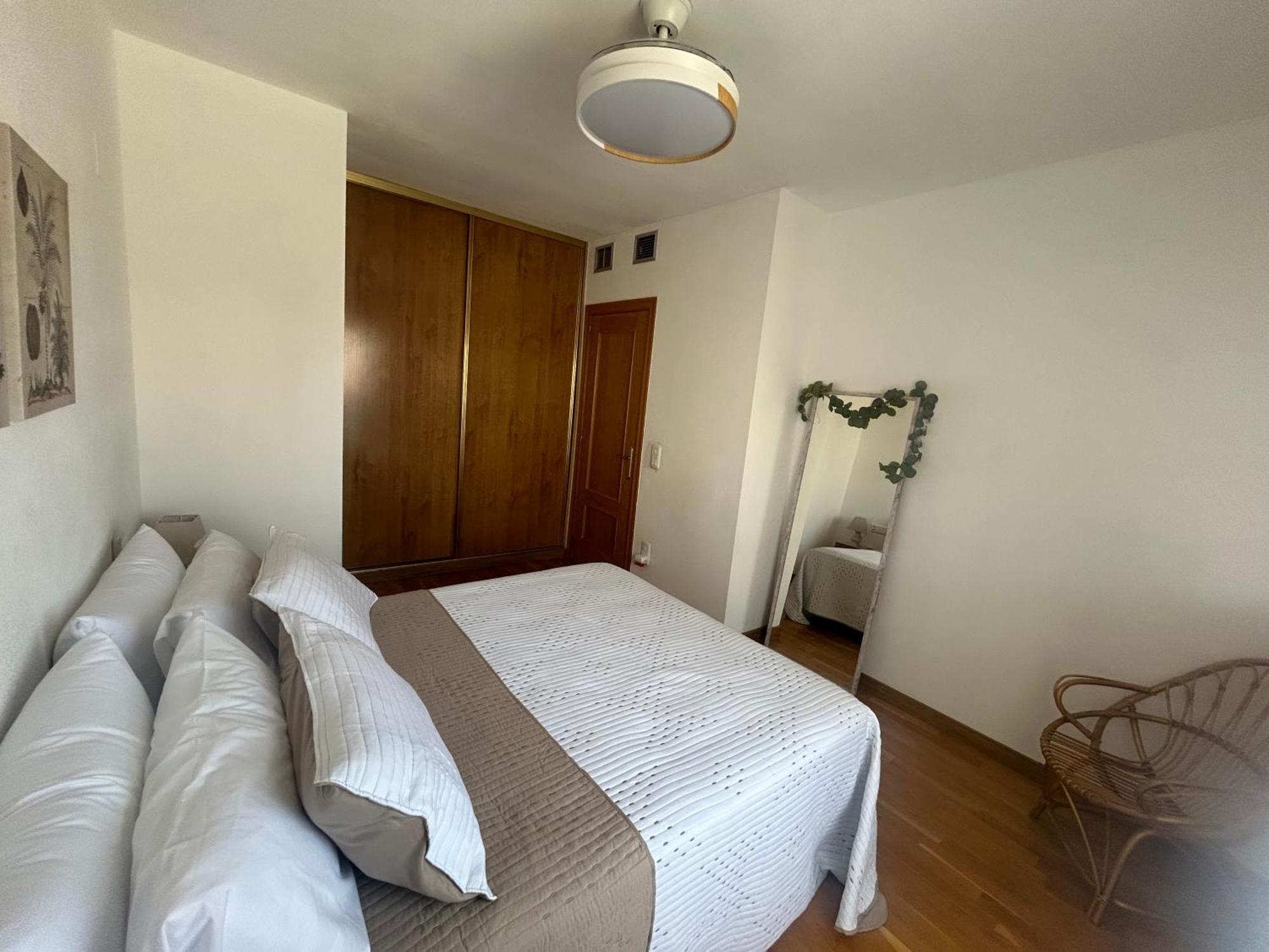 Apartamento Atico Con Vistas Al Mercado Opcion De Parking Zaragoza