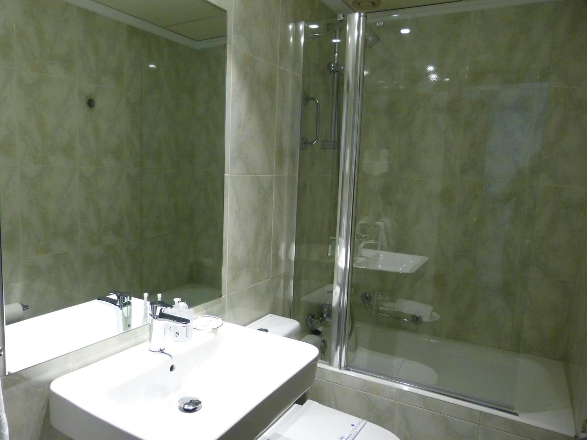 Hotel Avenida 3*