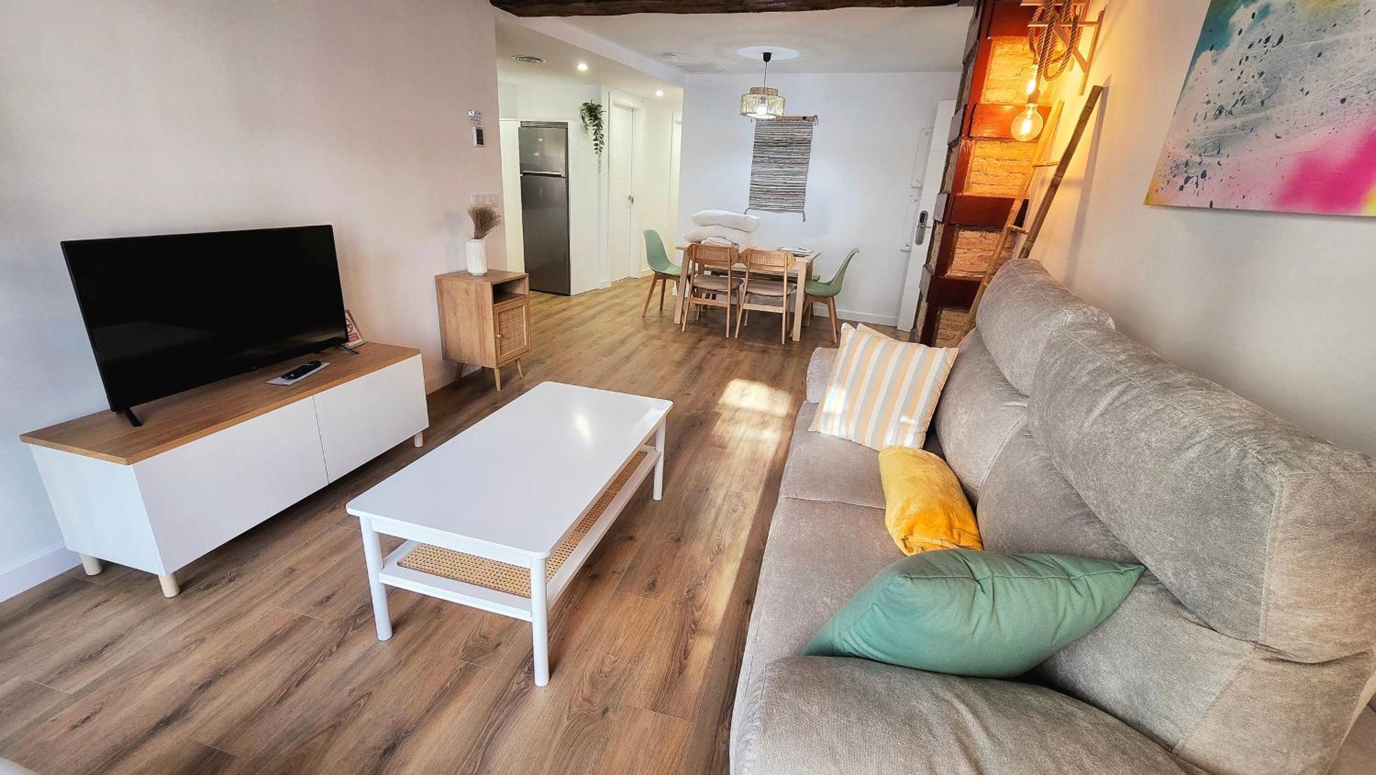 Apartamento Almada - Calle Alfonso - Plaza Sas