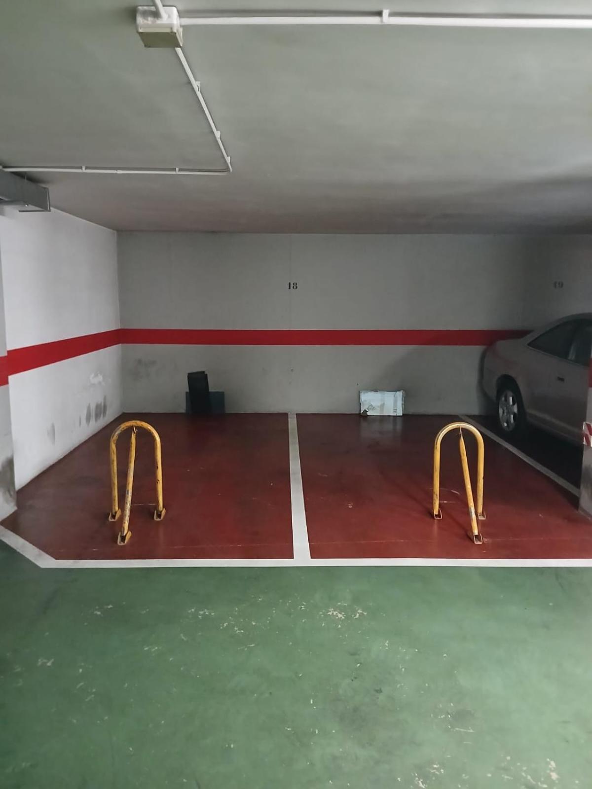 Apartment Piso 4 Con 2 Parking En Casco Historico De 2 Noches Minimo *