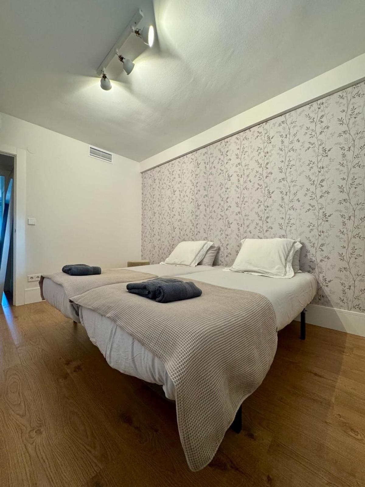Casa Felipe Con 3 *
